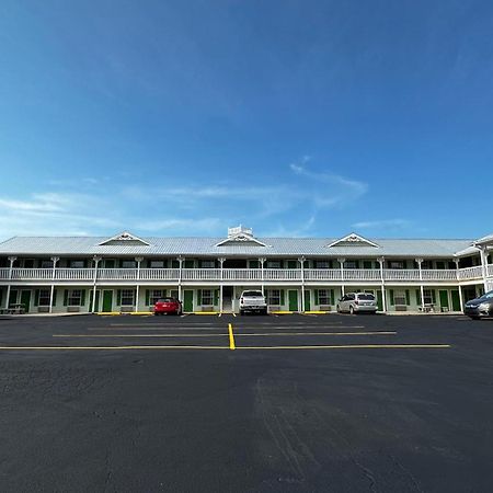 Key West Inn - Chatsworth Exterior photo